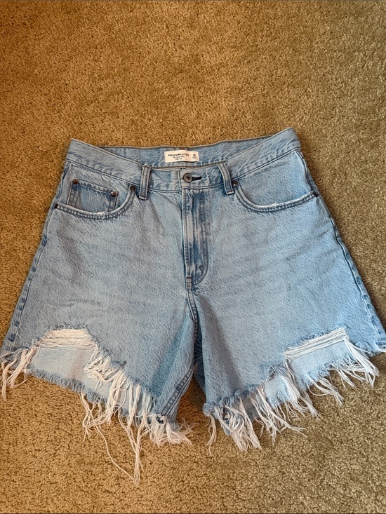 Abercrombie & Fitch Pants - Abercrombie & Fitch Light Wash High Rise The Loose Short